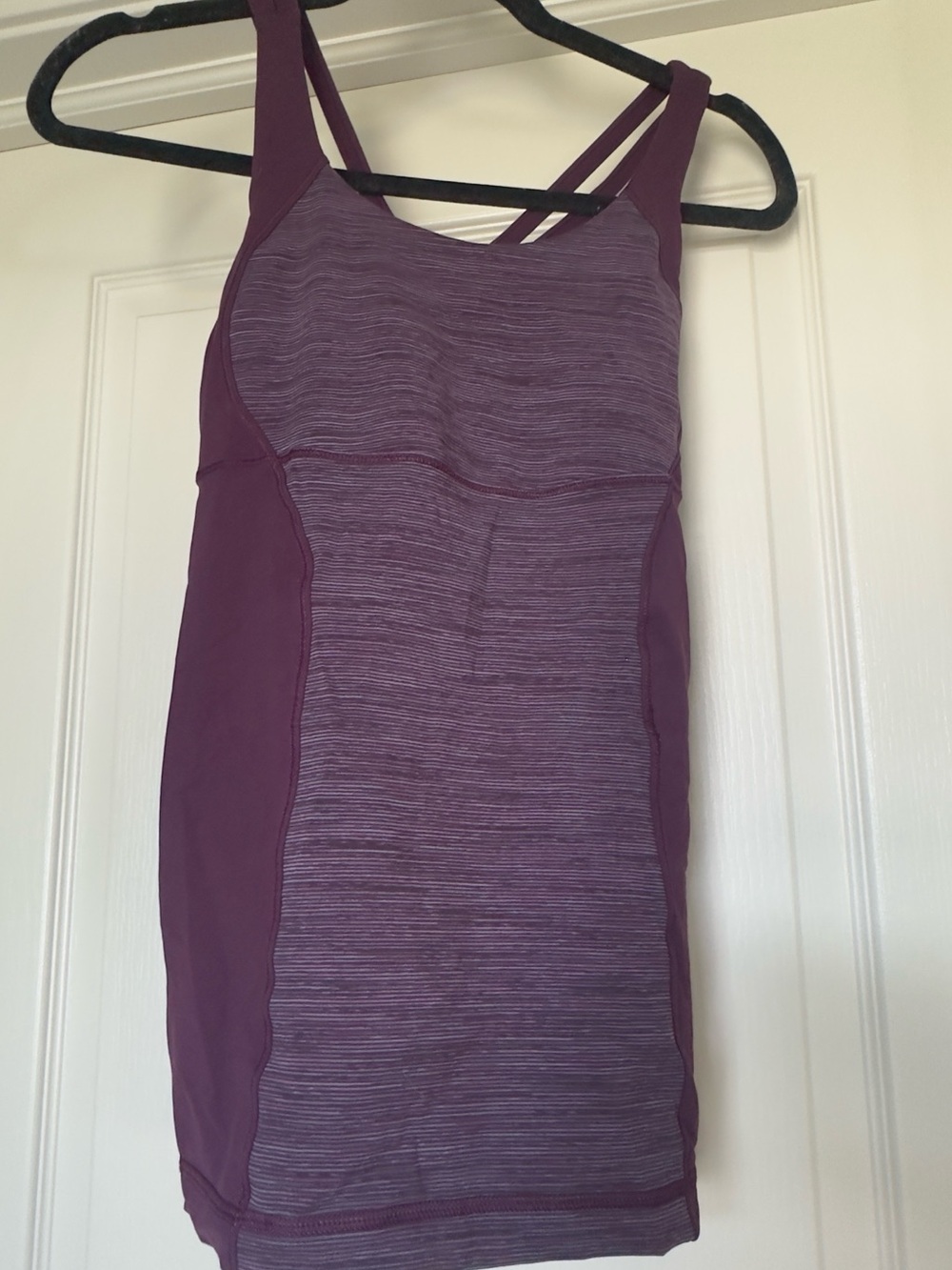 Lululemon top